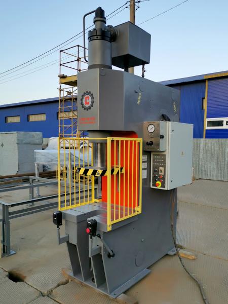 Продается пресс гидравлический запрессовочный одностоечный П6328